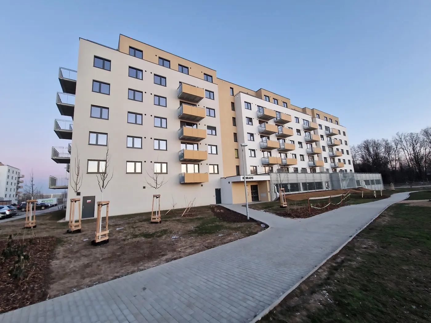 Prodáno: Byt 1+kk s lodžií, Praha 9 – Kbely